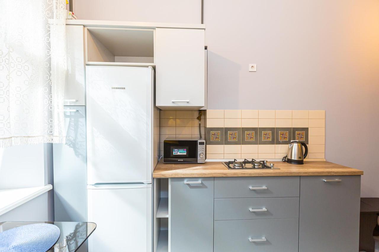 Центр На Вулиці Проспект Шевченка 12 Навпроти Макдональса З Балконом Apartment Liov Exterior foto