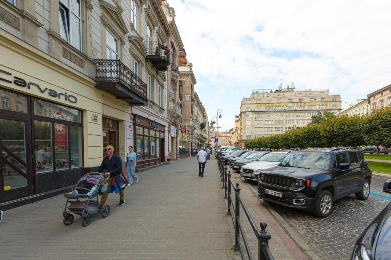 Центр На Вулиці Проспект Шевченка 12 Навпроти Макдональса З Балконом Apartment Liov Exterior foto